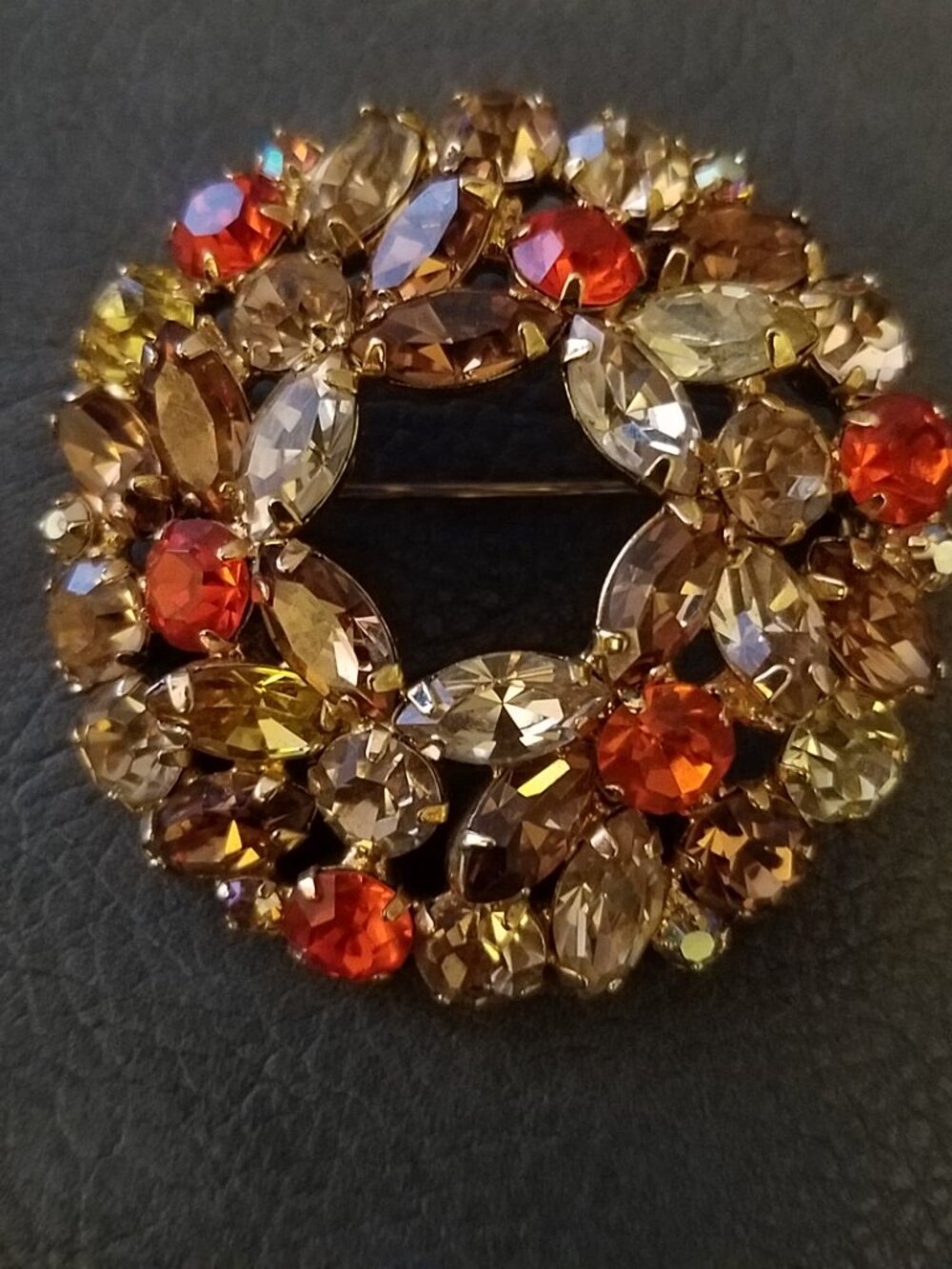 Vintage Weiss Autumn Colors Rhinestone Brooch
